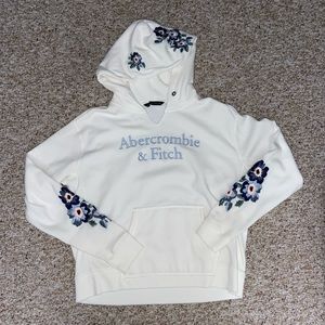 Abercrombie & Fitch embroidered hoodie — M